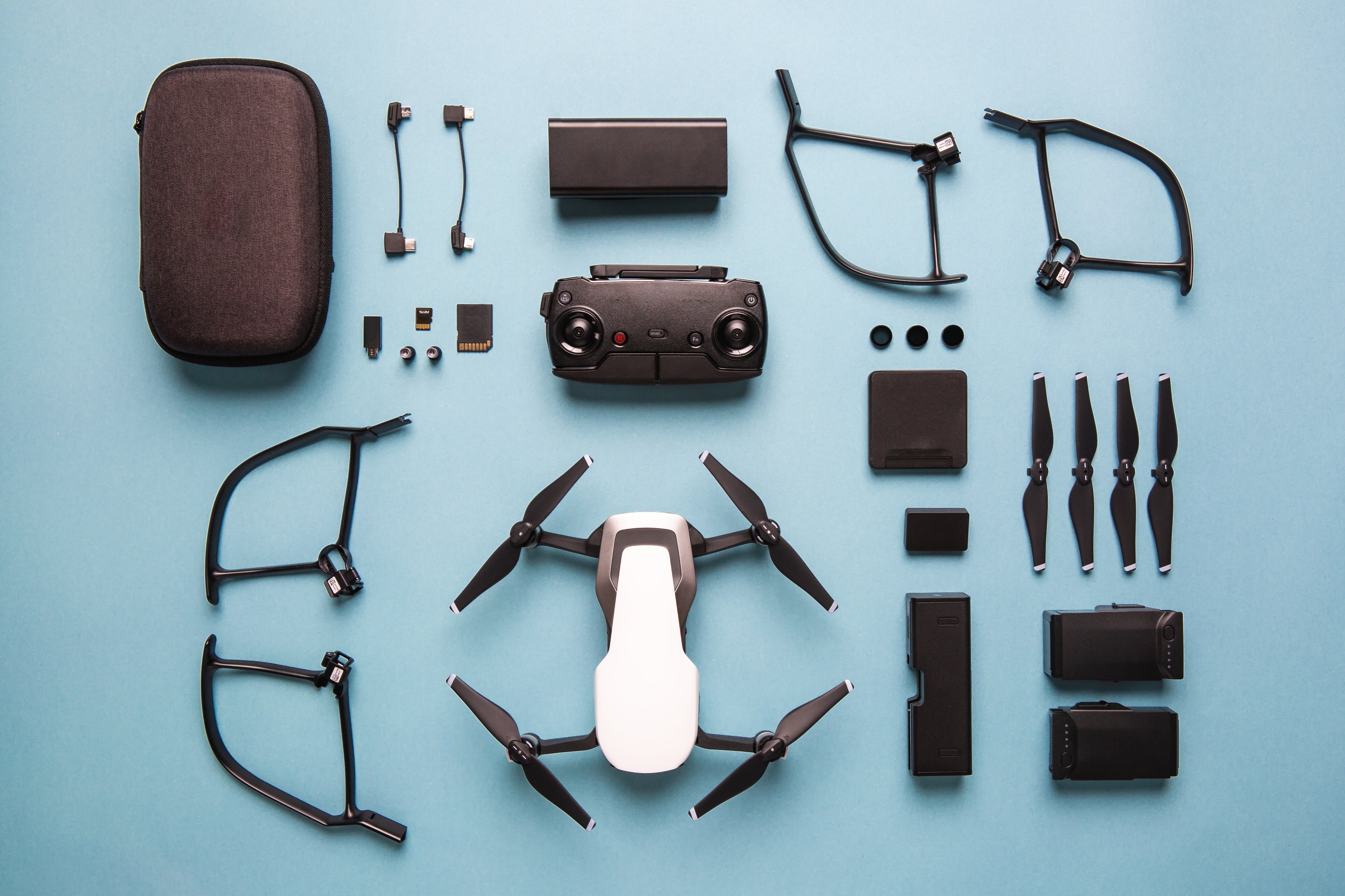 files/drone-knoll-flatlay.jpg